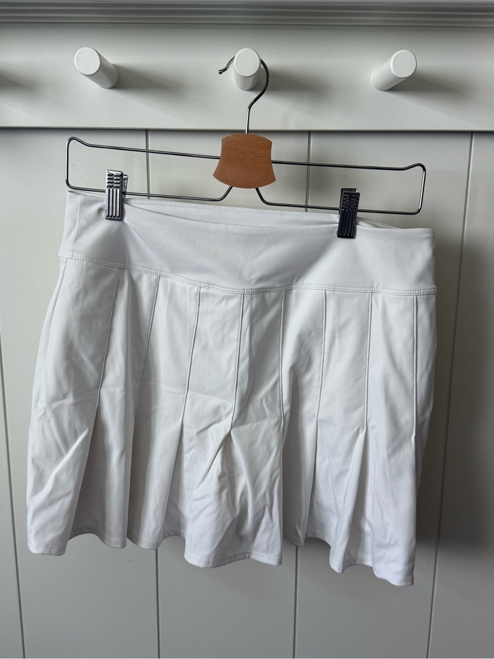 Southern Tide White Athletic Skirt
